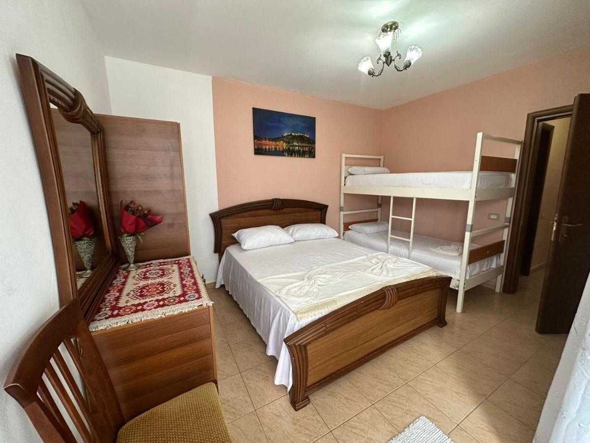 Cozy Apartment In The City Center Shkodra Exterior foto