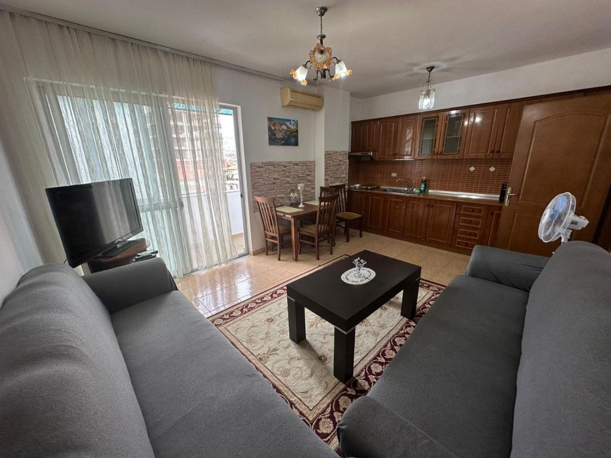 Cozy Apartment In The City Center Shkodra Exterior foto