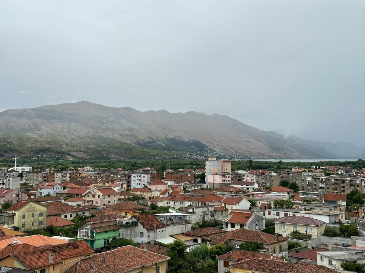 Cozy Apartment In The City Center Shkodra Exterior foto